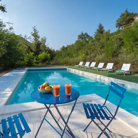 Villa Il Casalino 8 *