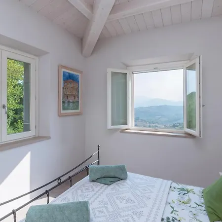 Villa Il Casalino 8 *